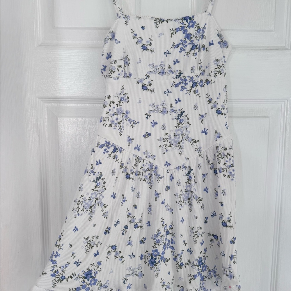 Girls Art Class White and Blue Floral Kids Dress (Size 10/12)